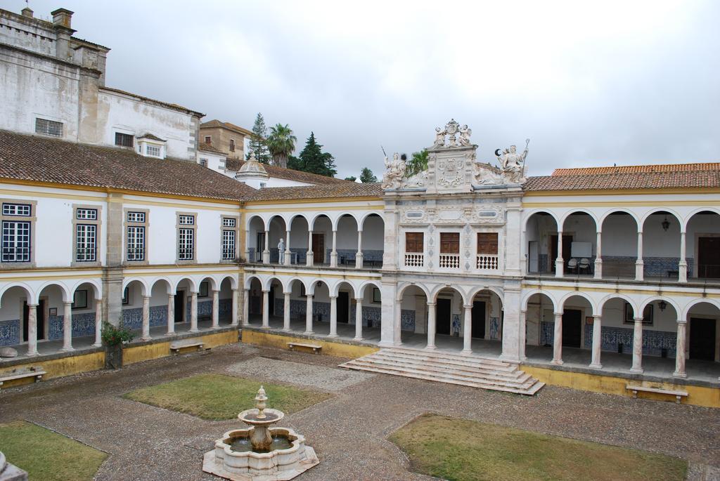 Ebora Home - Garage Free - Centro Historico Эвора Экстерьер фото